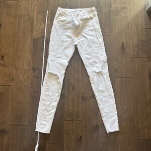 Women’s Wild Fable White Jeans Cut Off Distressed Size 6 High Rise Skinny